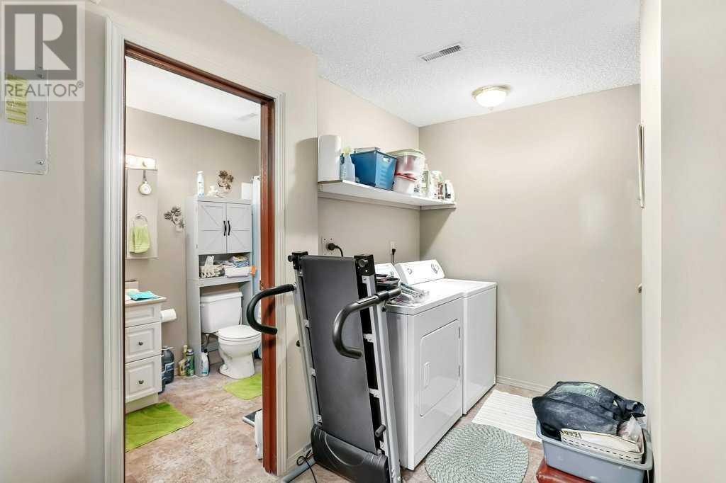 5316 Lansdowne Avenue, Blackfalds, Alberta  T0M 0J0 - Photo 32 - A2192425