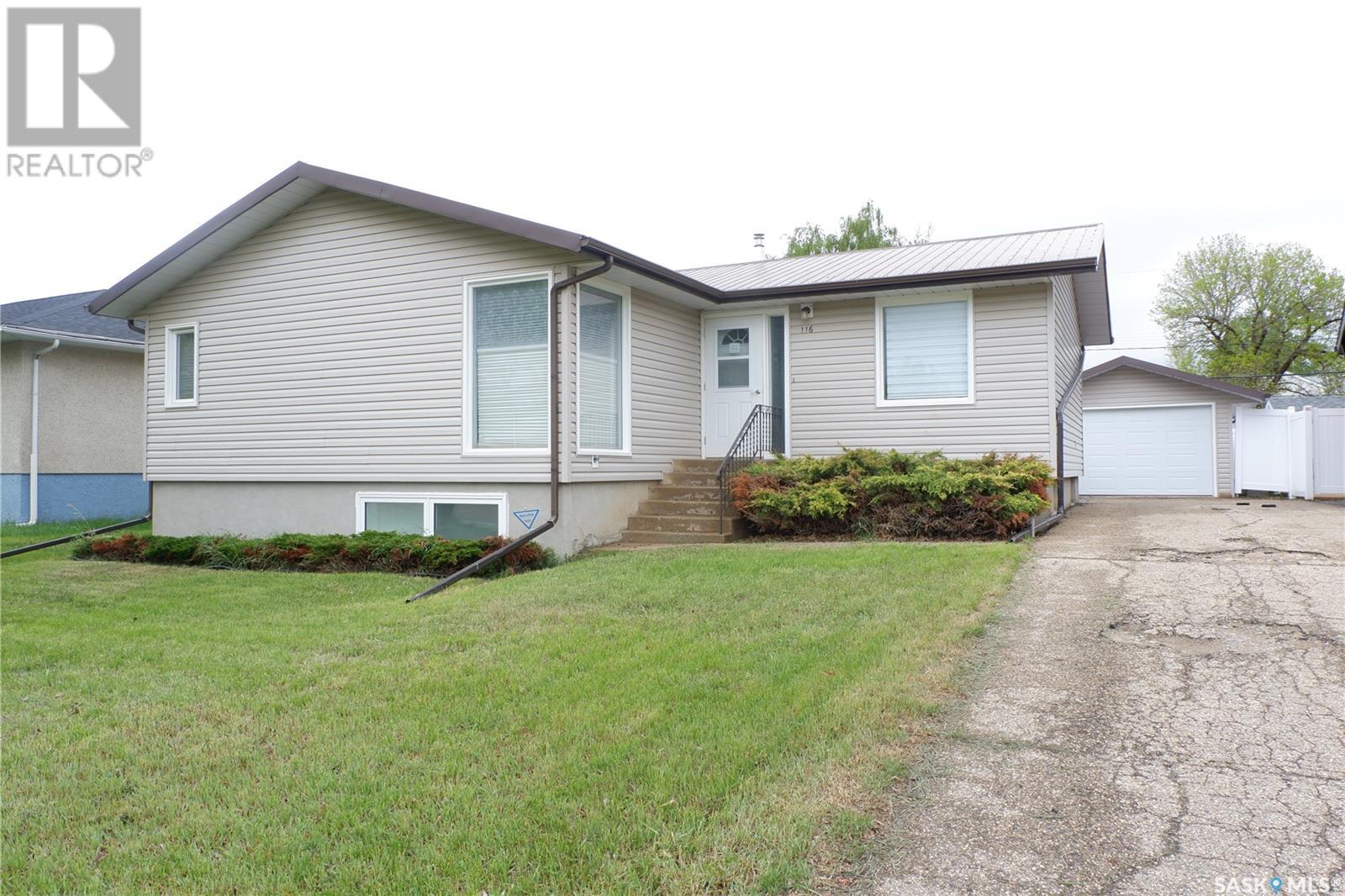 Property at 116 Empire PLACE image 1
