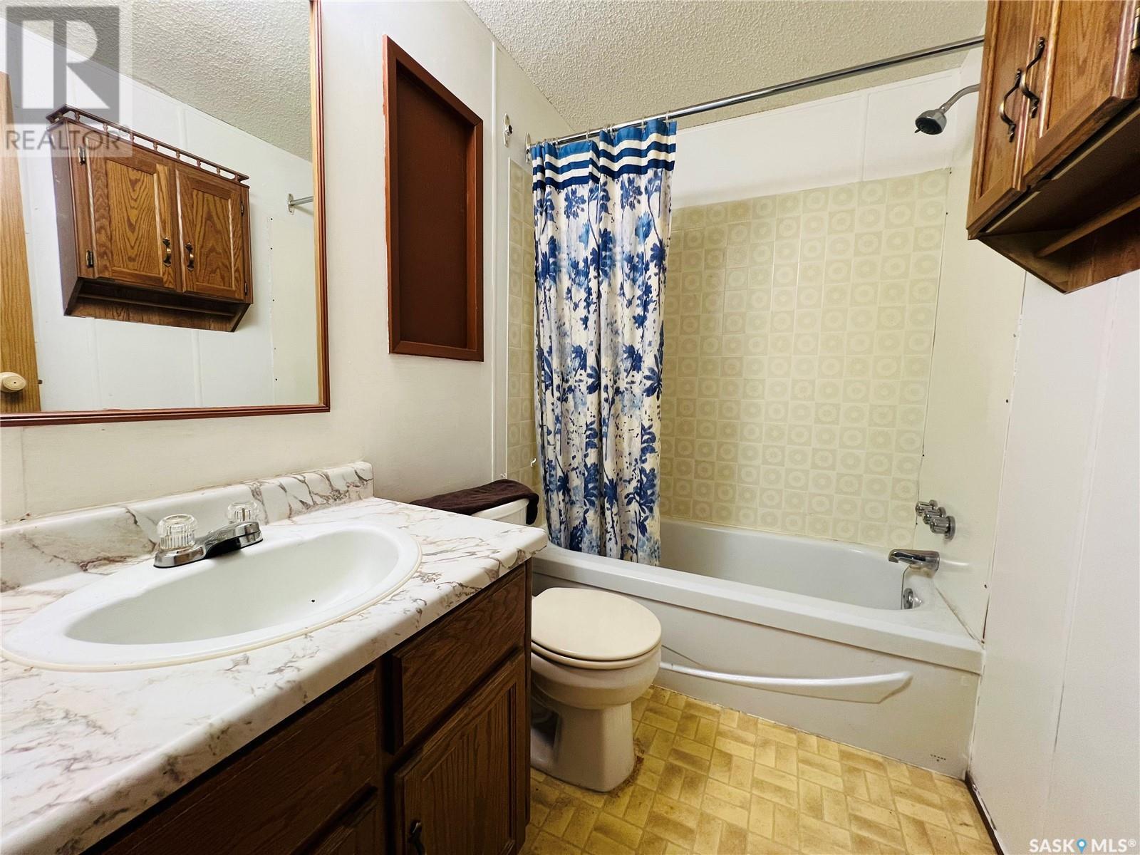 320 South Railway Avenue, Morse, Saskatchewan  S0H 3C0 - Photo 10 - SK005701