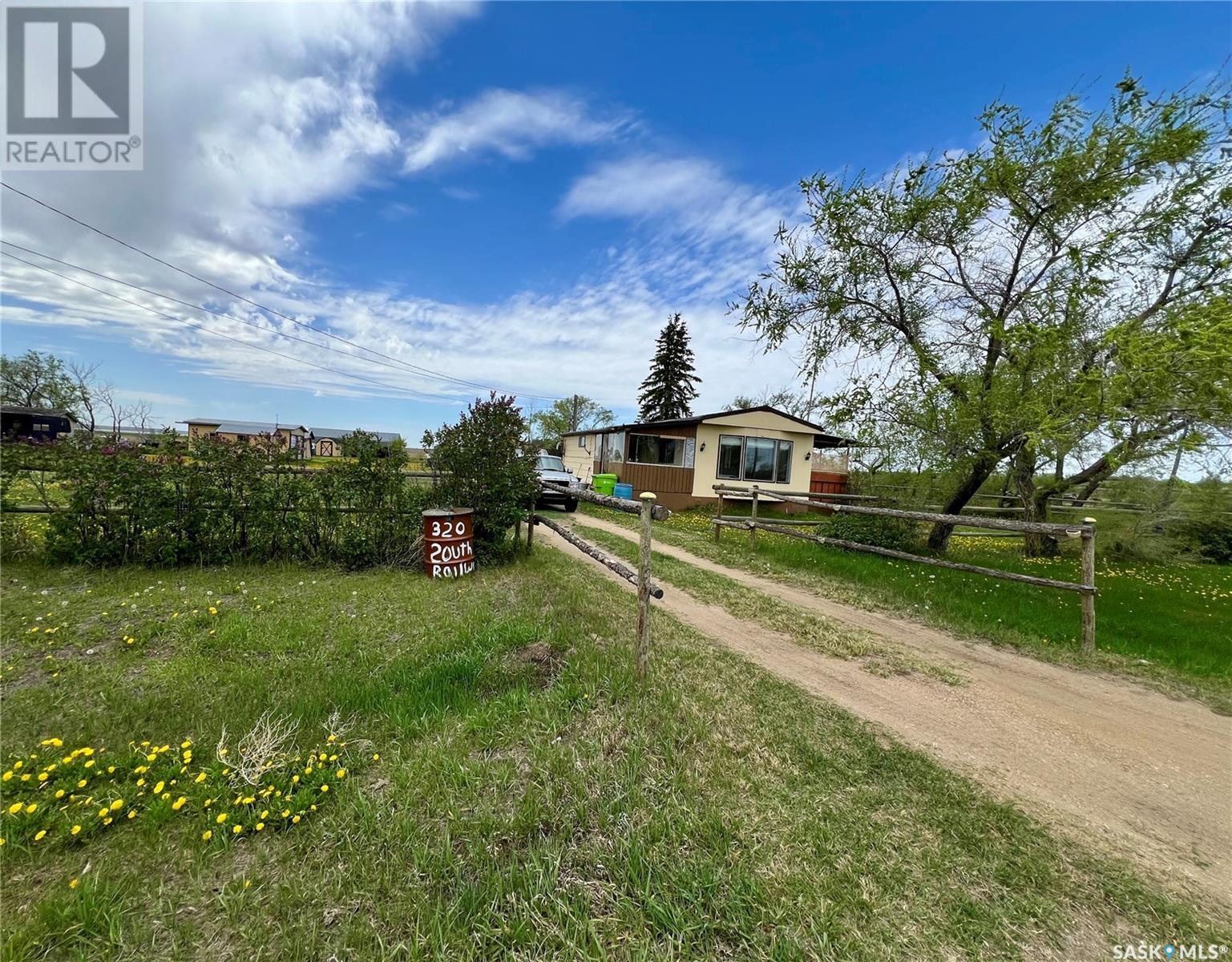 320 South Railway AVENUE, Morse, Saskatchewan