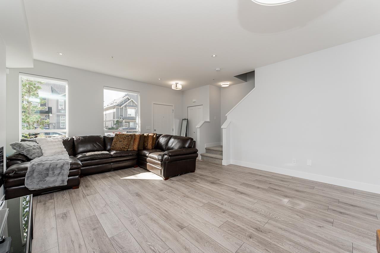 20429 78 Avenue, Langley, British Columbia  V2Y 1X4 - Photo 6 - R2979390