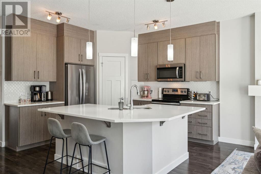 35 Sage Bluff Heights Nw, Calgary, Alberta  T3R 1T3 - Photo 5 - A2211884