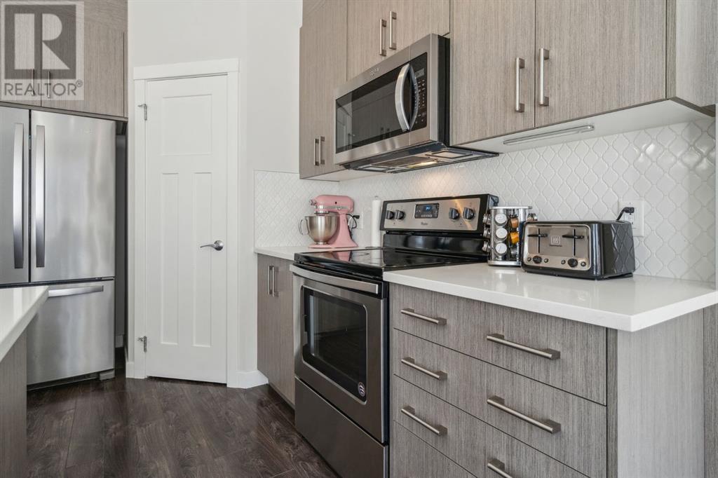 35 Sage Bluff Heights Nw, Calgary, Alberta  T3R 1T3 - Photo 7 - A2211884