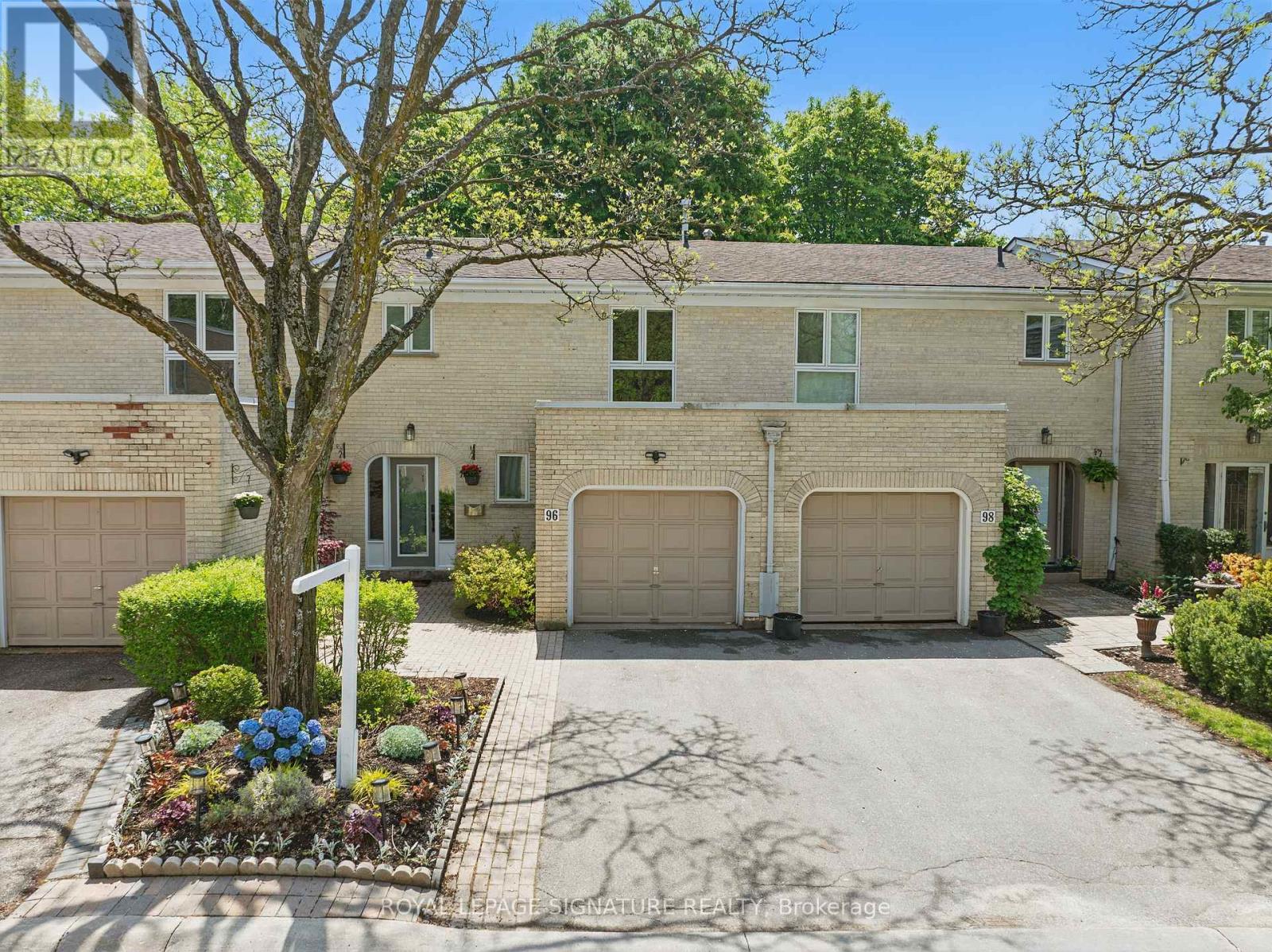 153 - 96 Crimson Mill Way, Toronto, Ontario  M2L 1T6 - Photo 35 - C12159833