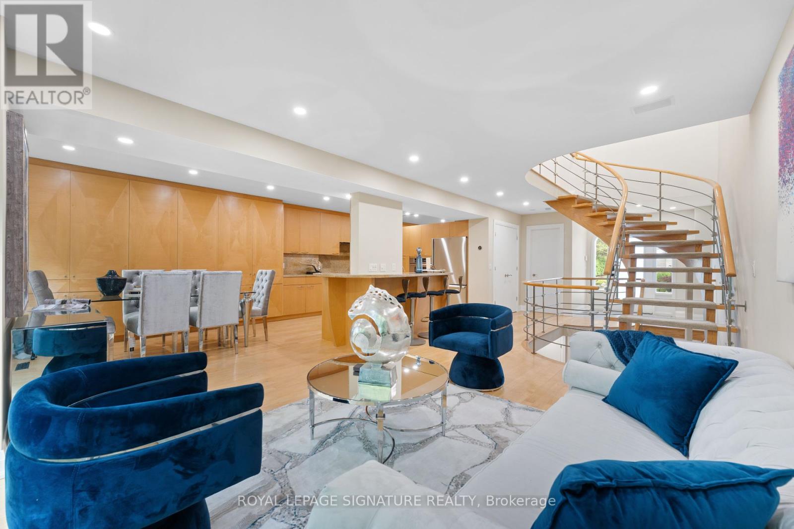 153 - 96 Crimson Mill Way, Toronto, Ontario  M2L 1T6 - Photo 7 - C12159833