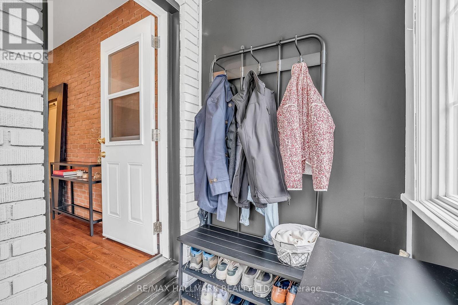 1043 Craven Road, Toronto, Ontario  M4J 4V7 - Photo 4 - E12158044