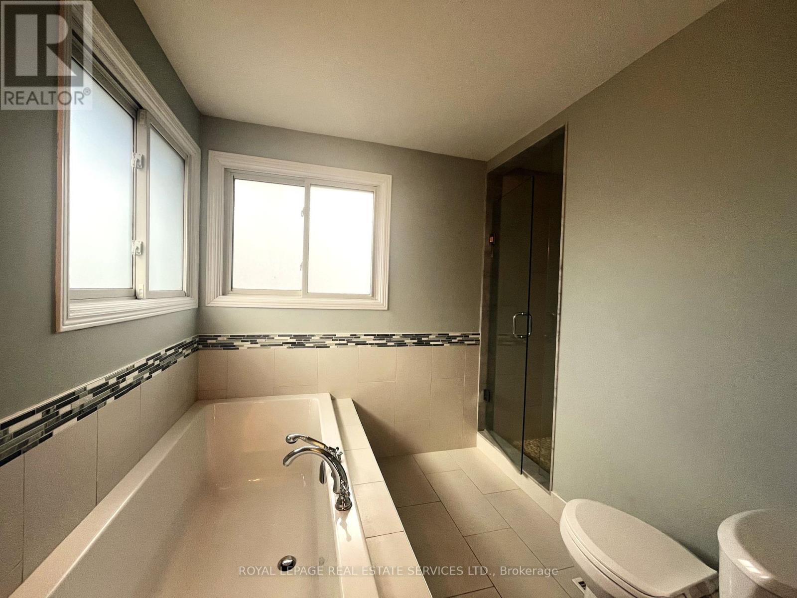 79 Doris Crescent, Newmarket, Ontario  L3Y 7V5 - Photo 21 - N12097474