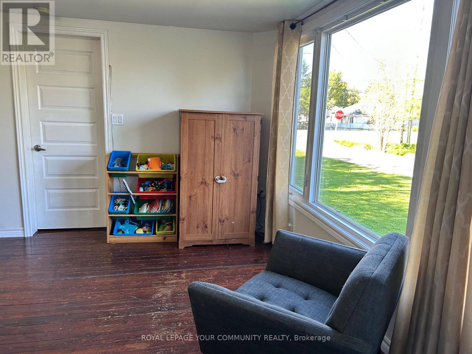 16 Christidis Drive, Georgina, Ontario  L0E 1L0 - Photo 24 - N12157629