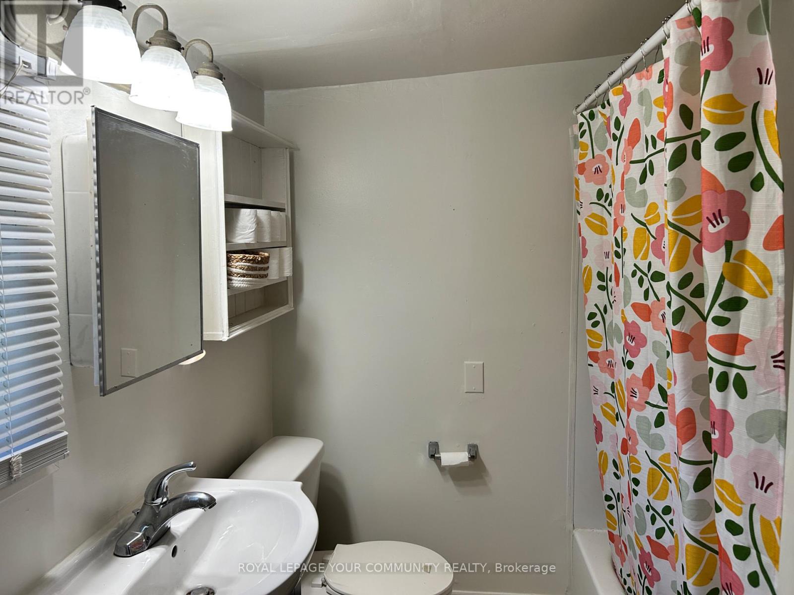 16 Christidis Drive, Georgina, Ontario  L0E 1L0 - Photo 16 - N12157629