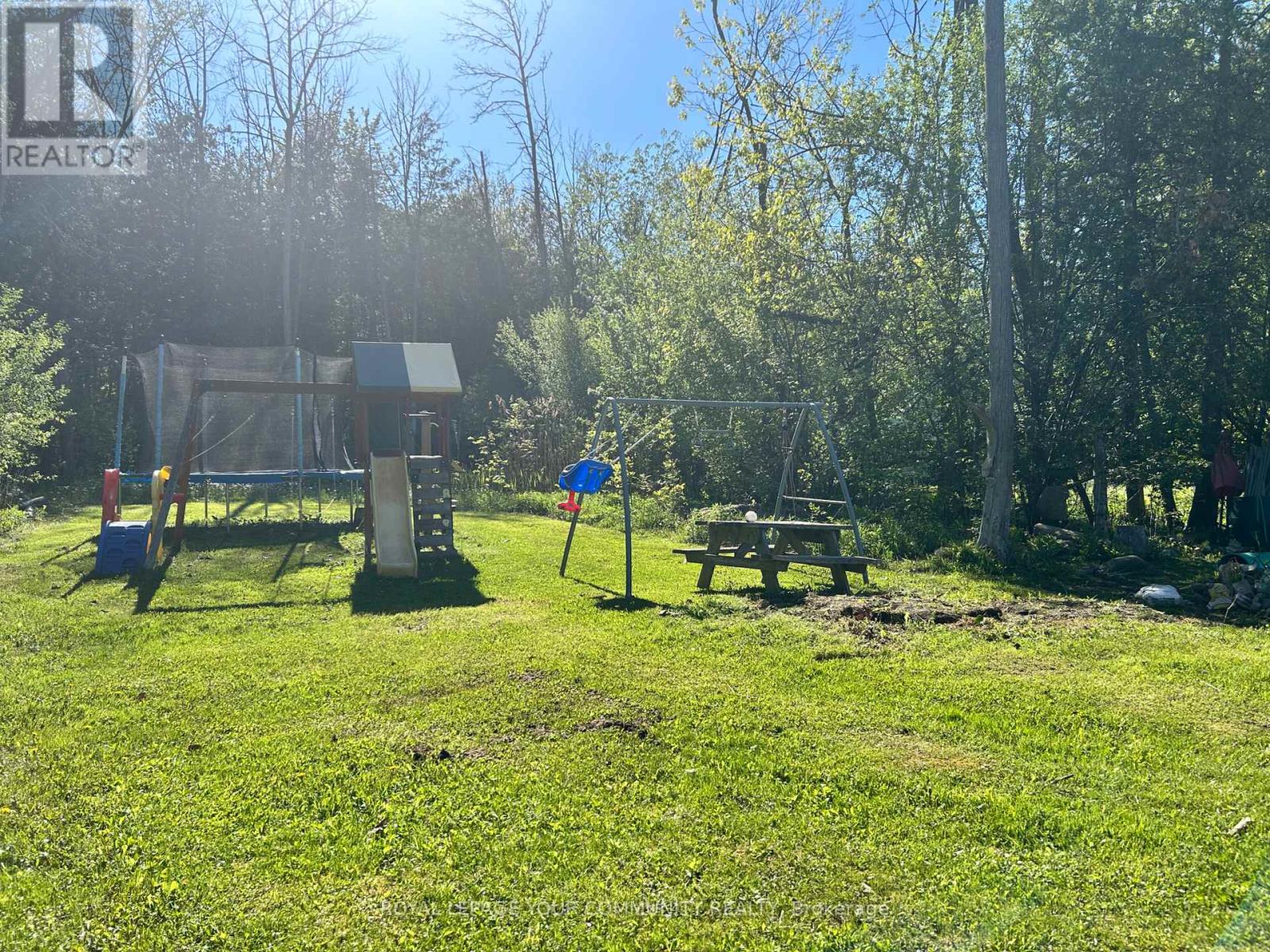 16 Christidis Drive, Georgina, Ontario  L0E 1L0 - Photo 11 - N12157629