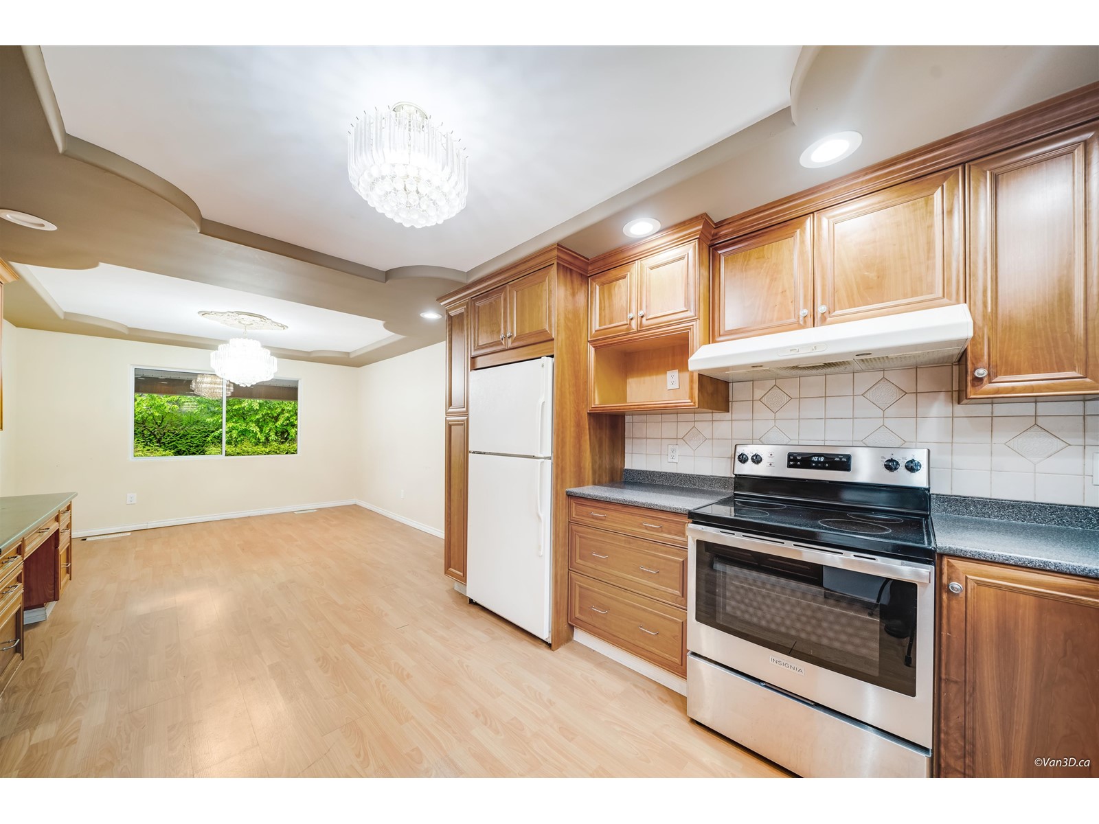 Property at 4412 248 STREET image 4