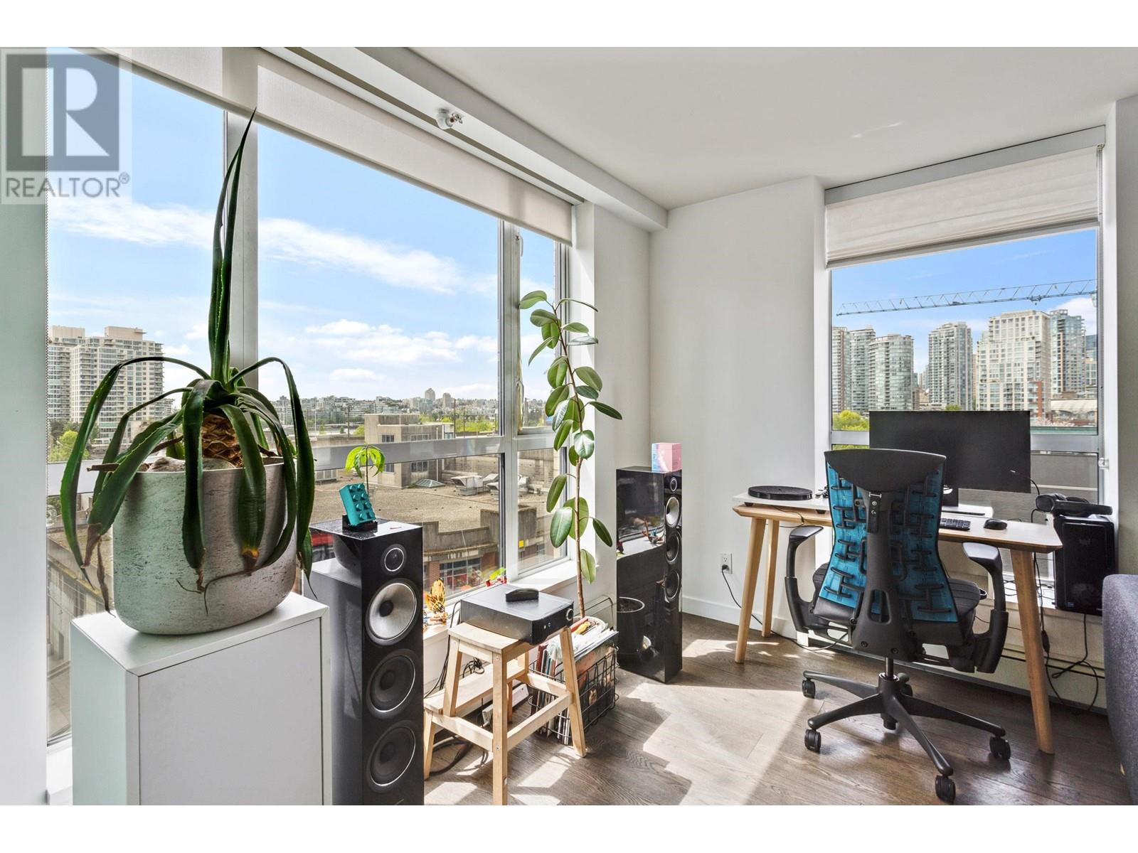 705 189 Keefer Street, Vancouver, British Columbia  V6A 0C8 - Photo 3 - R3004747