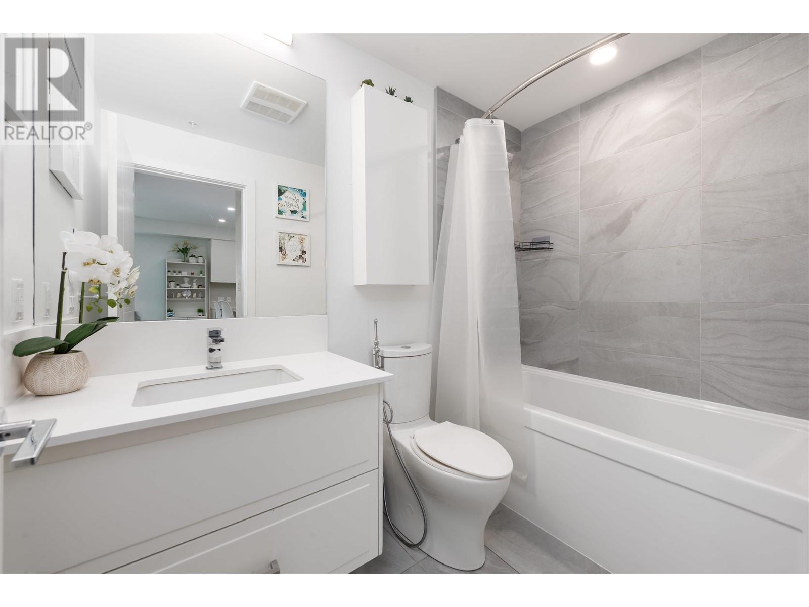 313 700 Clarke Road, Coquitlam, British Columbia  V3J 0K5 - Photo 14 - R3004753