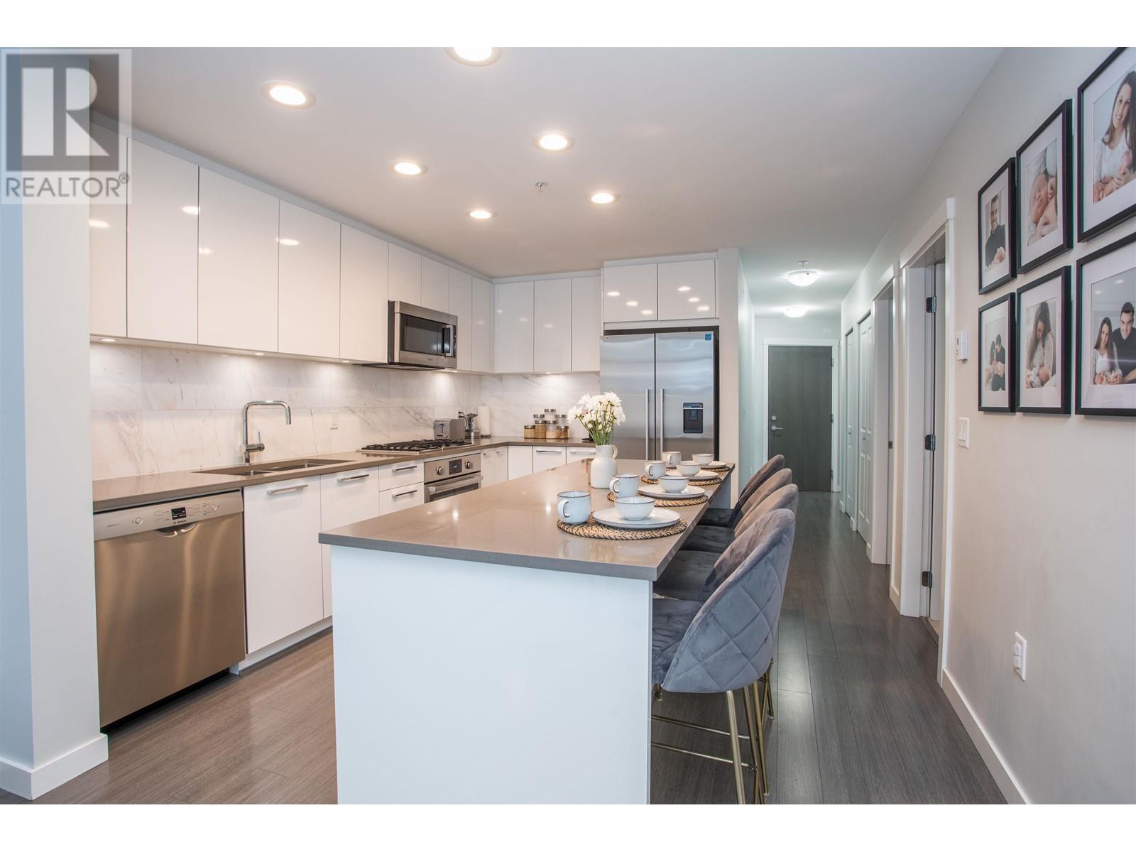 413 3263 PIERVIEW CRESCENT, Vancouver, British Columbia