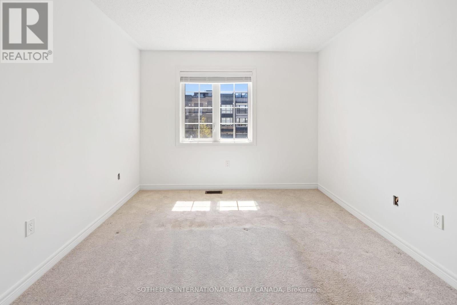 3059 Postridge Drive, Oakville (Jm Joshua Meadows), Ontario  L6H 0S1 - Photo 16 - W12139543