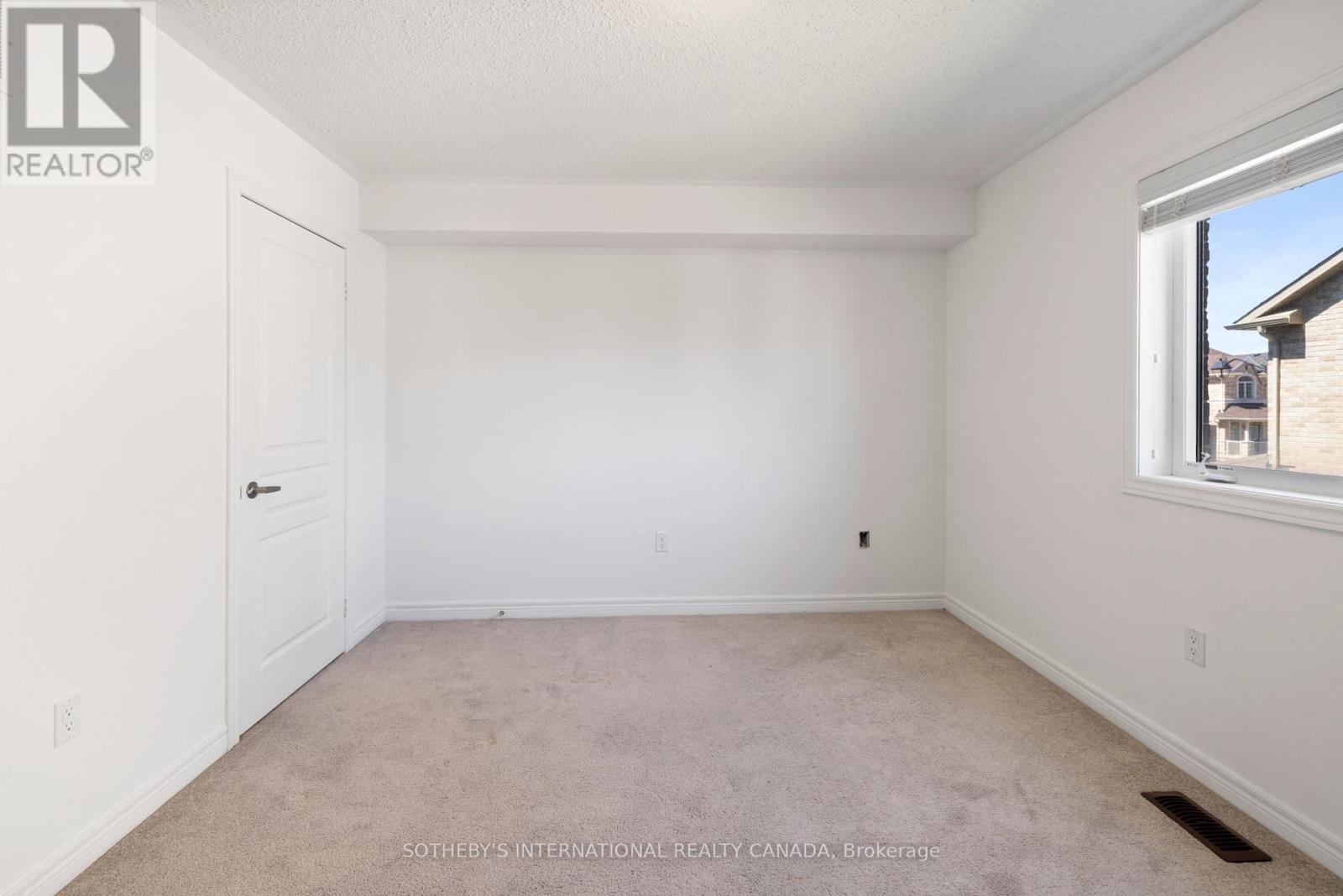3059 Postridge Drive, Oakville (Jm Joshua Meadows), Ontario  L6H 0S1 - Photo 24 - W12139543
