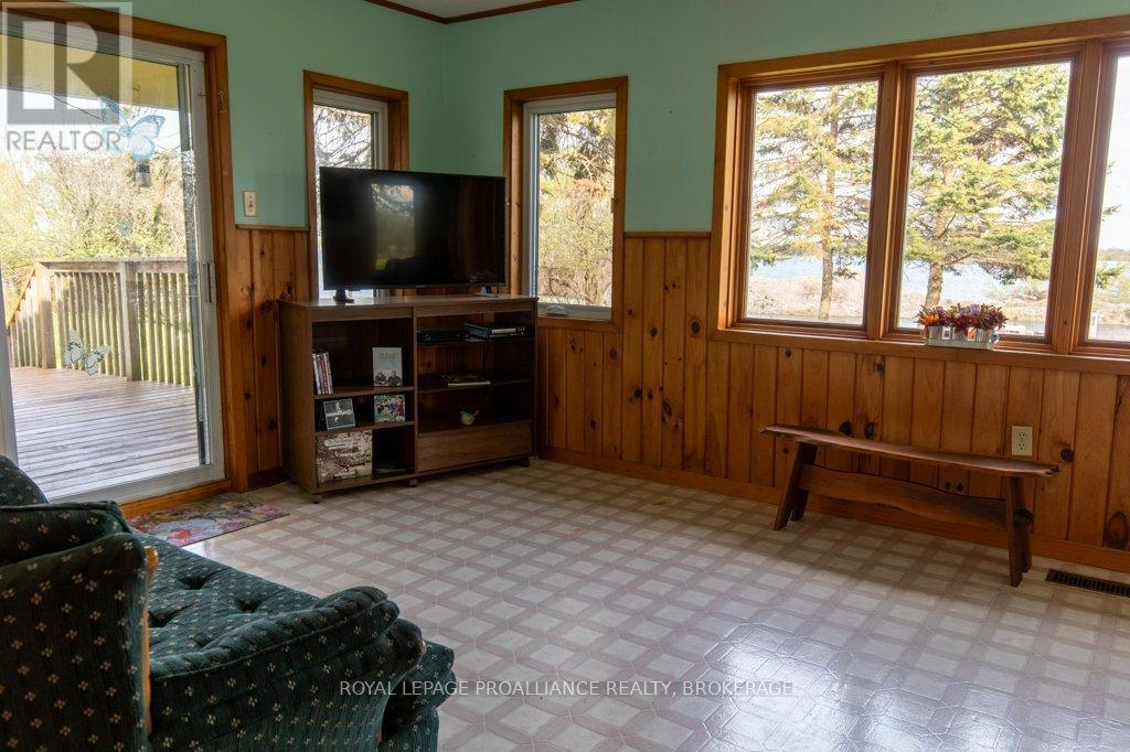 39 Fisherman's Cove Lane, Frontenac Islands, Ontario  K0H 2Y0 - Photo 14 - X12153606