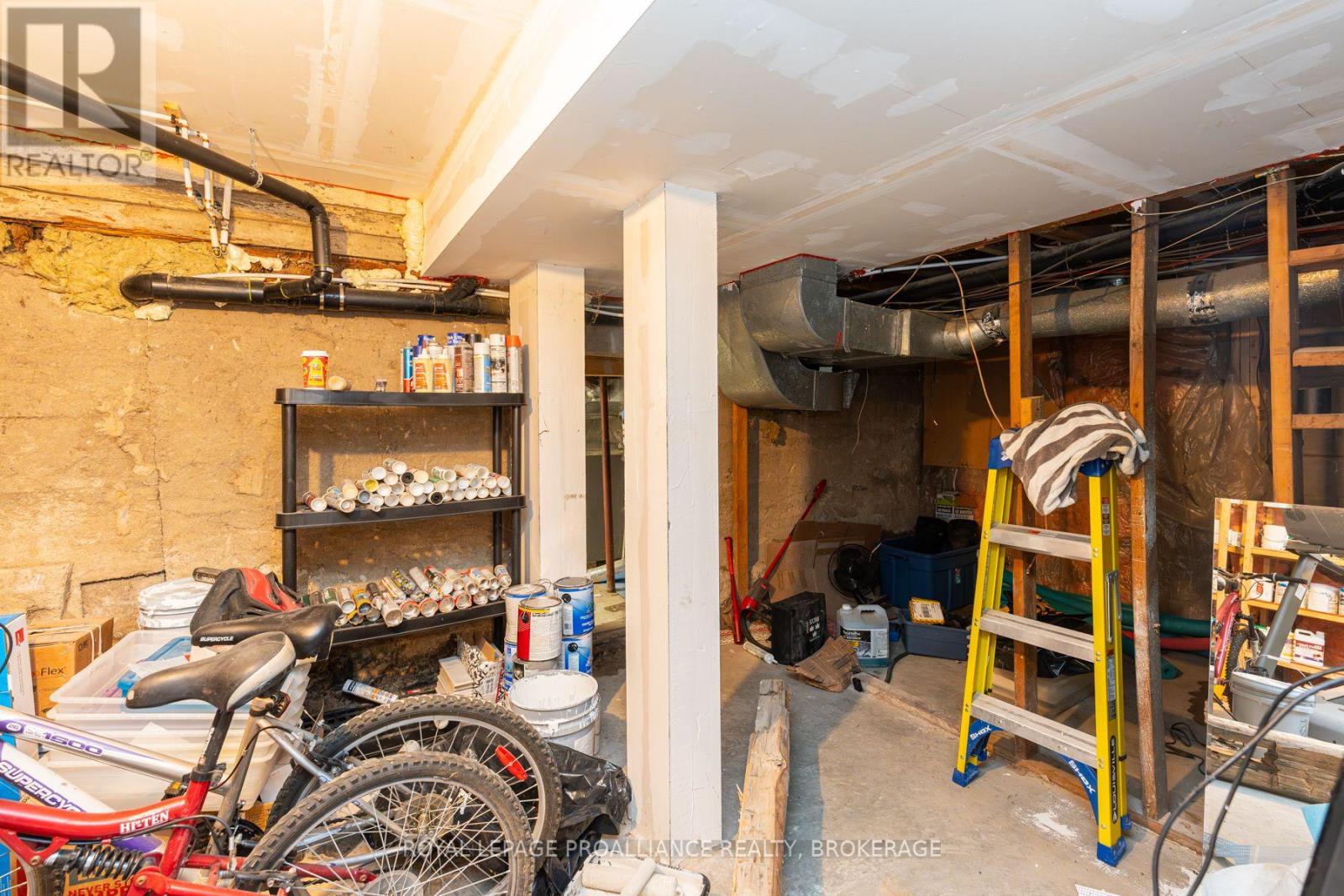 939 Sydenham Road, Kingston, Ontario  K7M 3L8 - Photo 44 - X12159755