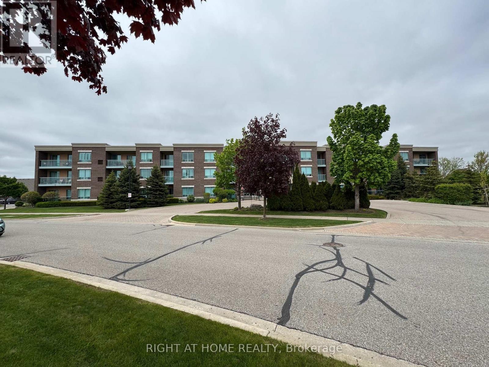 317 - 65 Via Rosedale, Brampton, Ontario  L6R 3N8 - Photo 2 - W12158185