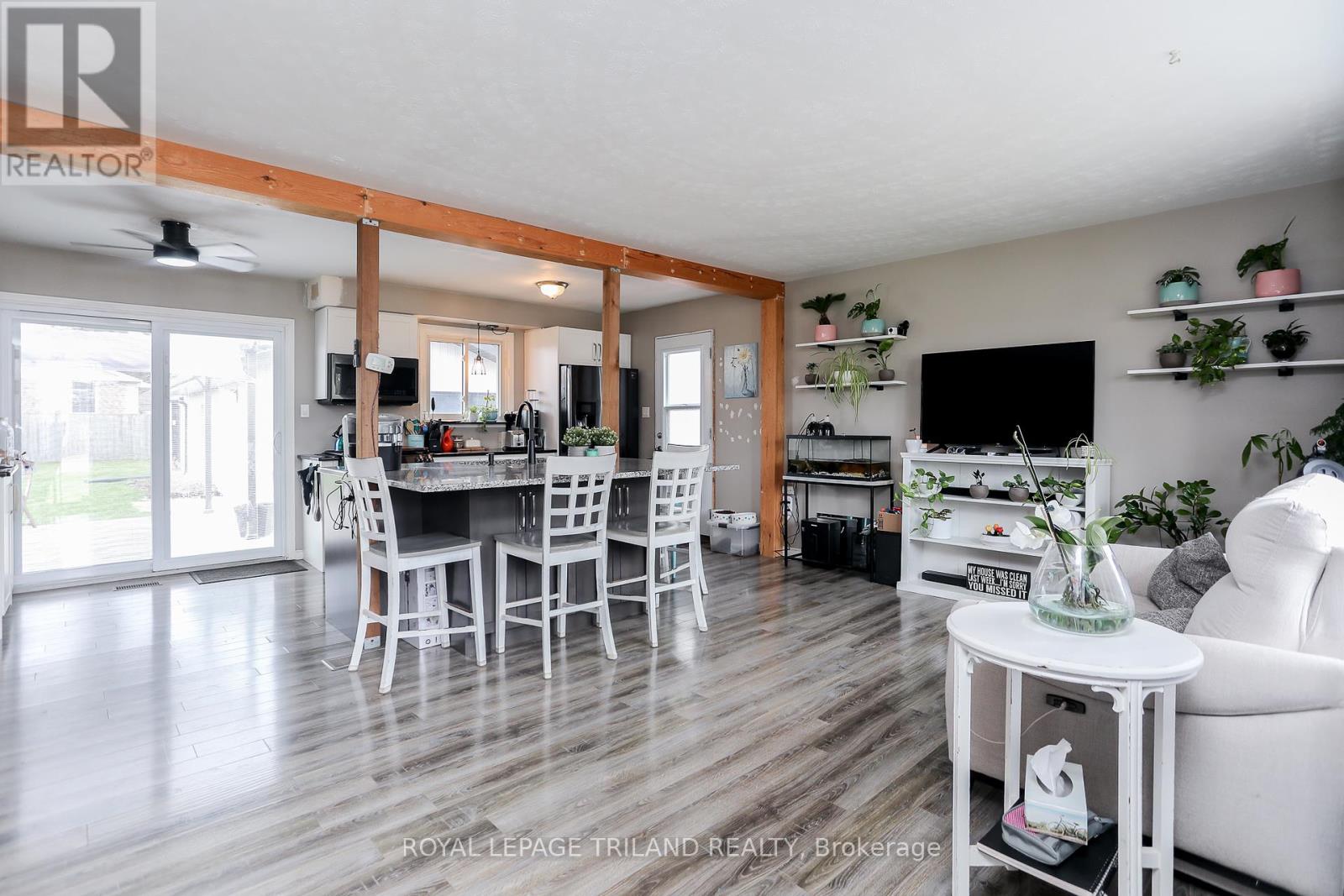 139 Coulter Avenue, Central Elgin, Ontario  N5R 5A6 - Photo 5 - X12074582