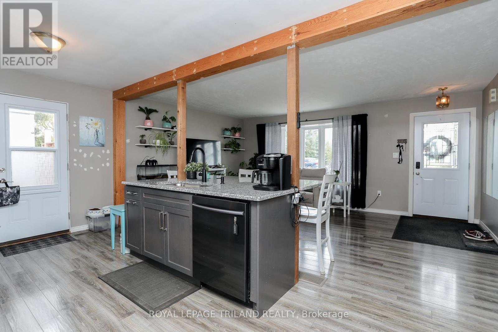 139 Coulter Avenue, Central Elgin, Ontario  N5R 5A6 - Photo 8 - X12074582
