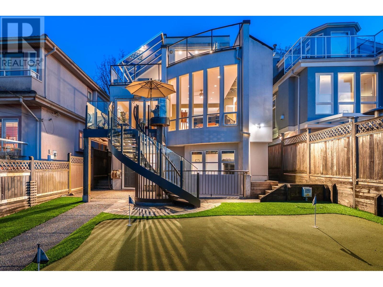 3113 W 27TH AVENUE, Vancouver, British Columbia