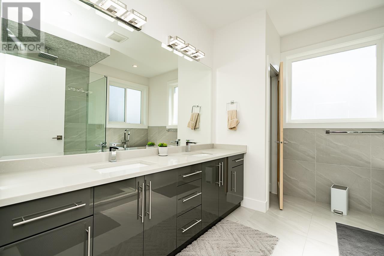 21661 Ridgeway Crescent, Maple Ridge, British Columbia  V2X 3Z6 - Photo 27 - R3004718