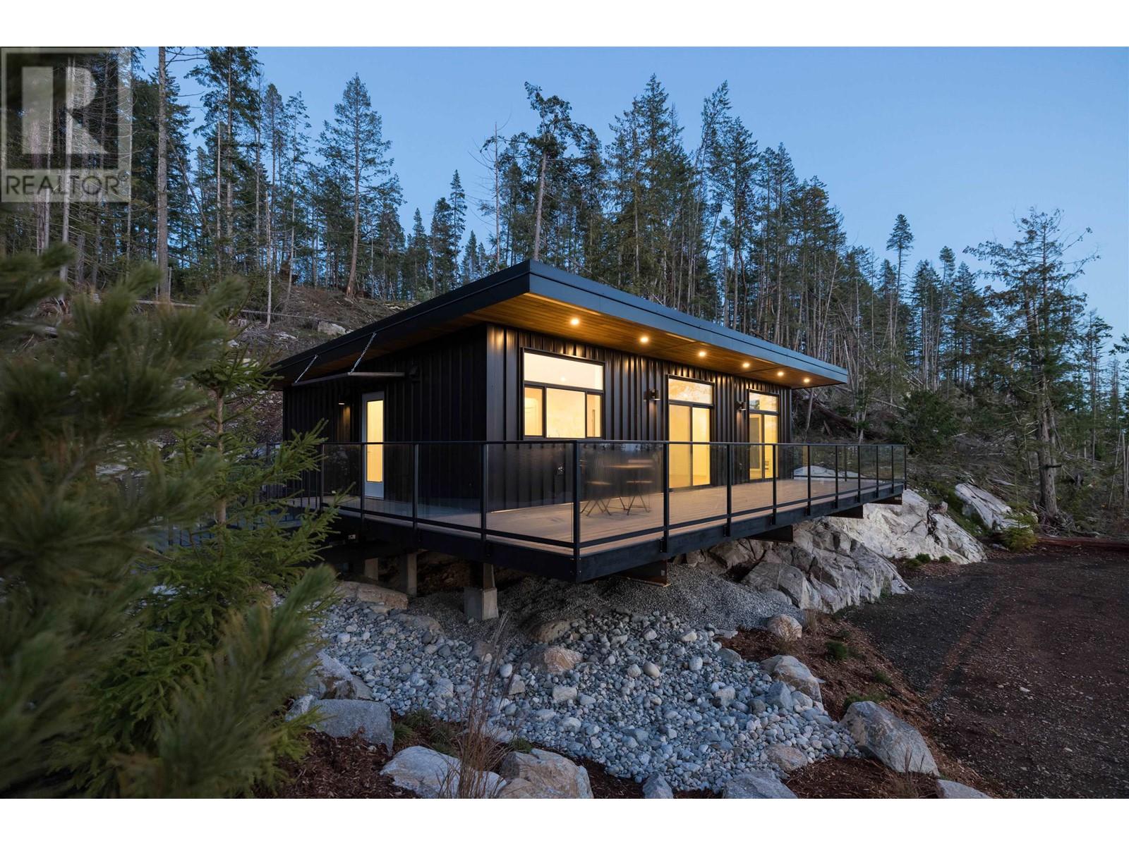 5782 Sargeant Bay Heights Road, Halfmoon Bay, British Columbia  V7Z 1C3 - Photo 27 - R3004720