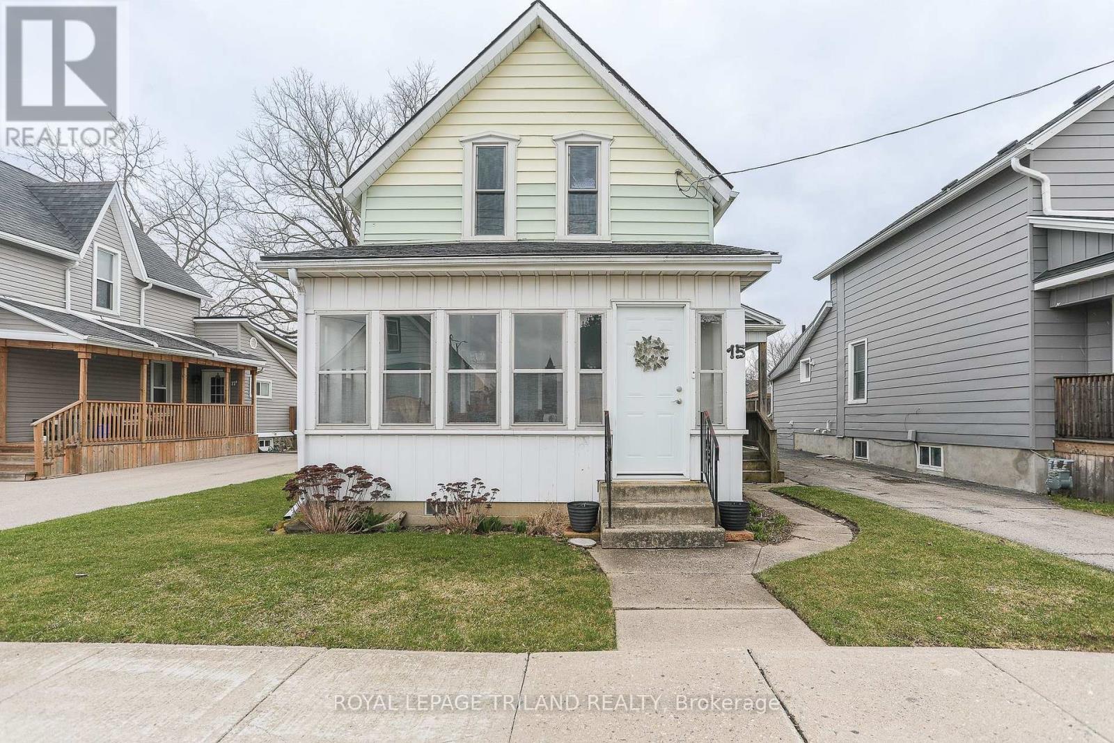 Photo 6 of 39 for 15 Eagle Street