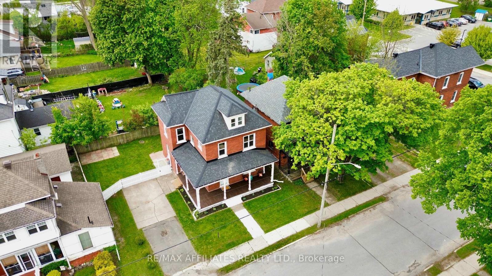 2 Maitland Street, Smiths Falls, Ontario  K7A 2K7 - Photo 25 - X12157898