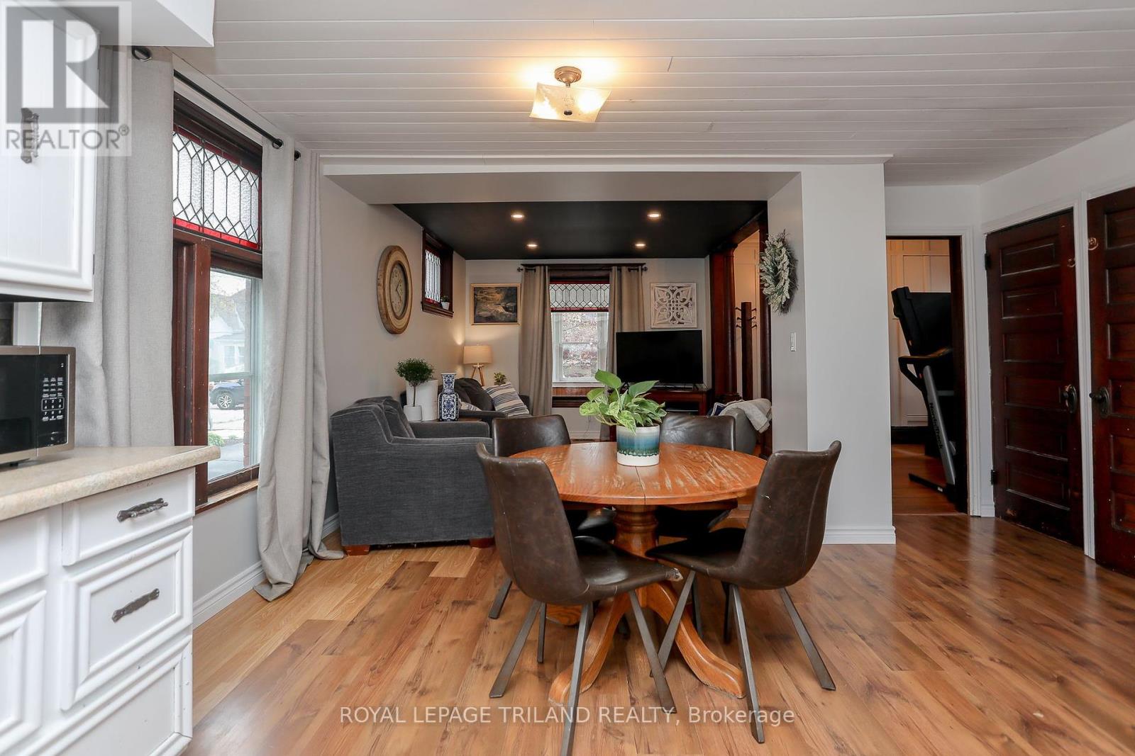 16 Maple Street, St. Thomas, Ontario  N5R 1Y9 - Photo 12 - X12125285