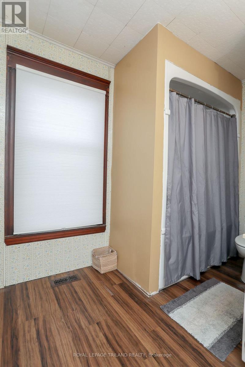 16 Maple Street, St. Thomas, Ontario  N5R 1Y9 - Photo 30 - X12125285