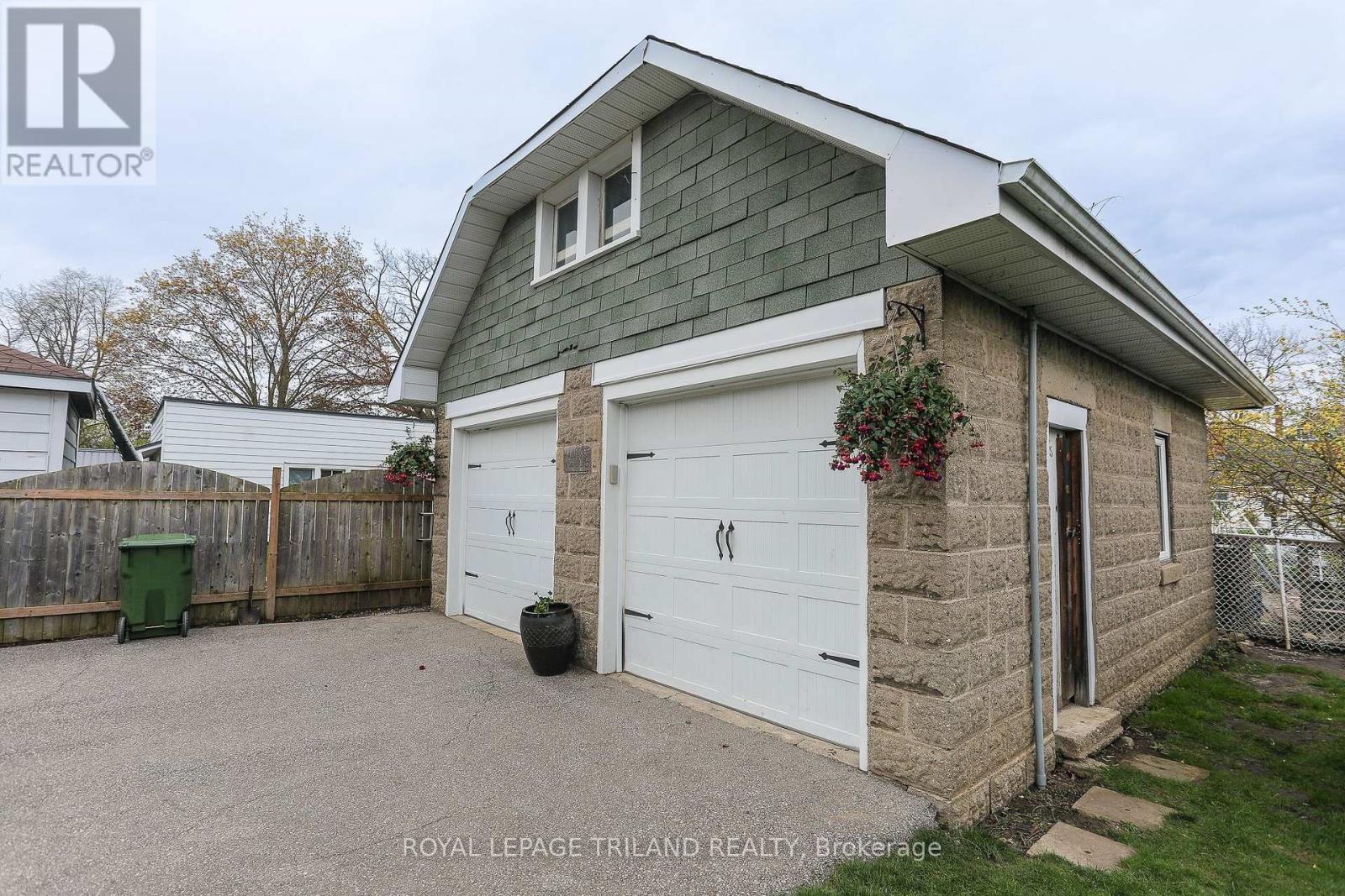 16 Maple Street, St. Thomas, Ontario  N5R 1Y9 - Photo 47 - X12125285