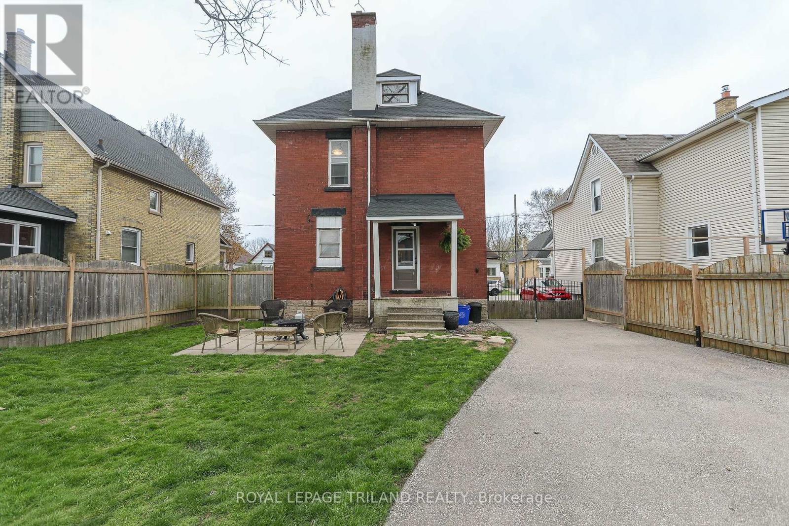 16 Maple Street, St. Thomas, Ontario  N5R 1Y9 - Photo 43 - X12125285