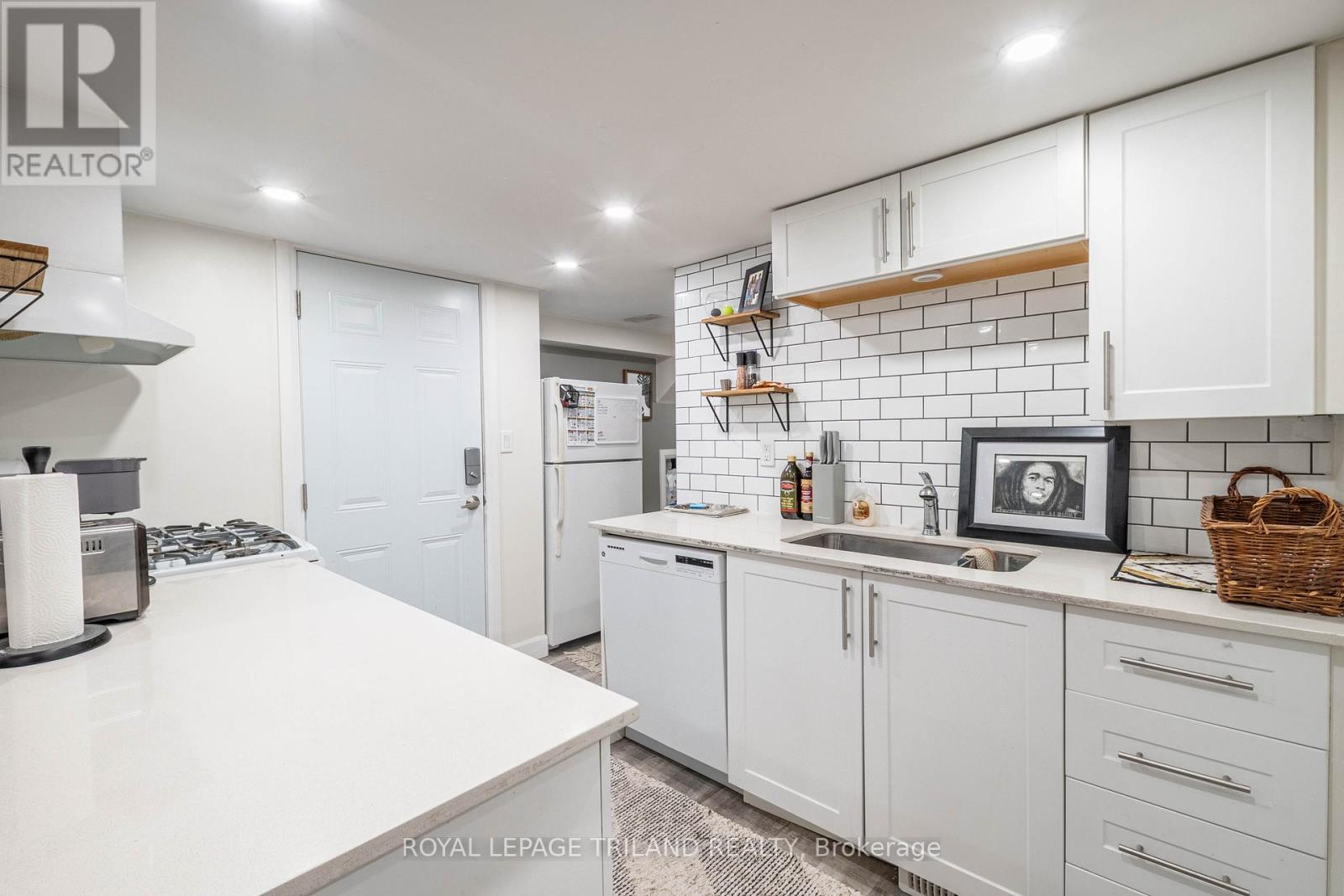 382 Wharncliffe Road S, London, Ontario  N6J 2M1 - Photo 24 - X12159652