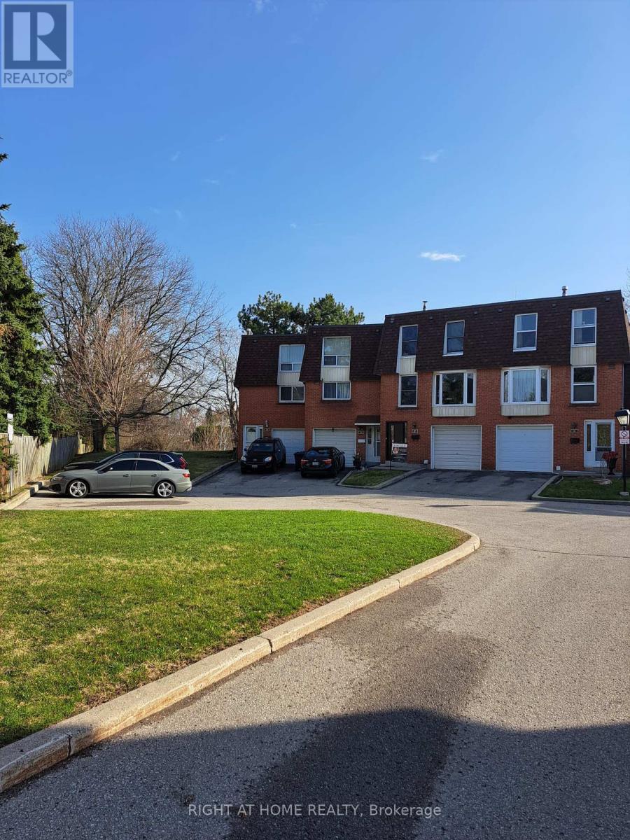 21 - 301 Bridletowne Circle W, Toronto (L'amoreaux), Ontario  M1W 2H7 - Photo 4 - E12089202