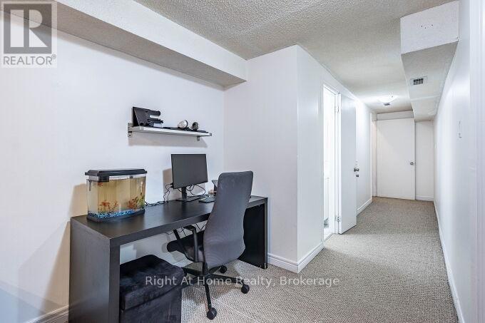 24 - 1528 Lancaster Drive, Oakville, Ontario  L6H 2Z3 - Photo 24 - W12044910