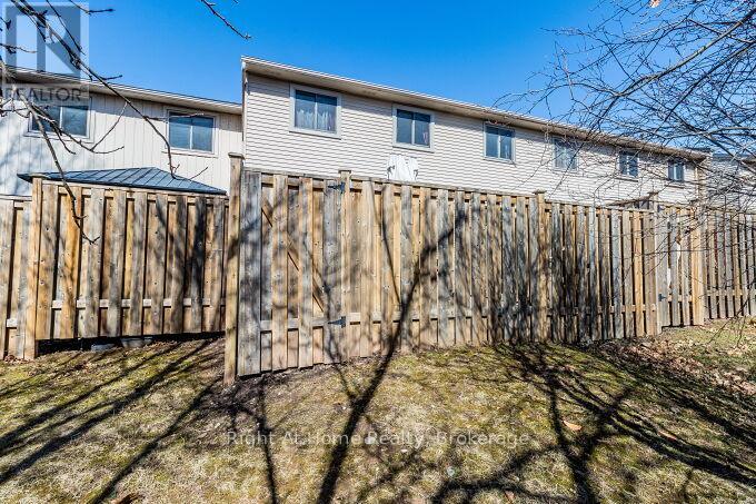 24 - 1528 Lancaster Drive, Oakville, Ontario  L6H 2Z3 - Photo 38 - W12044910