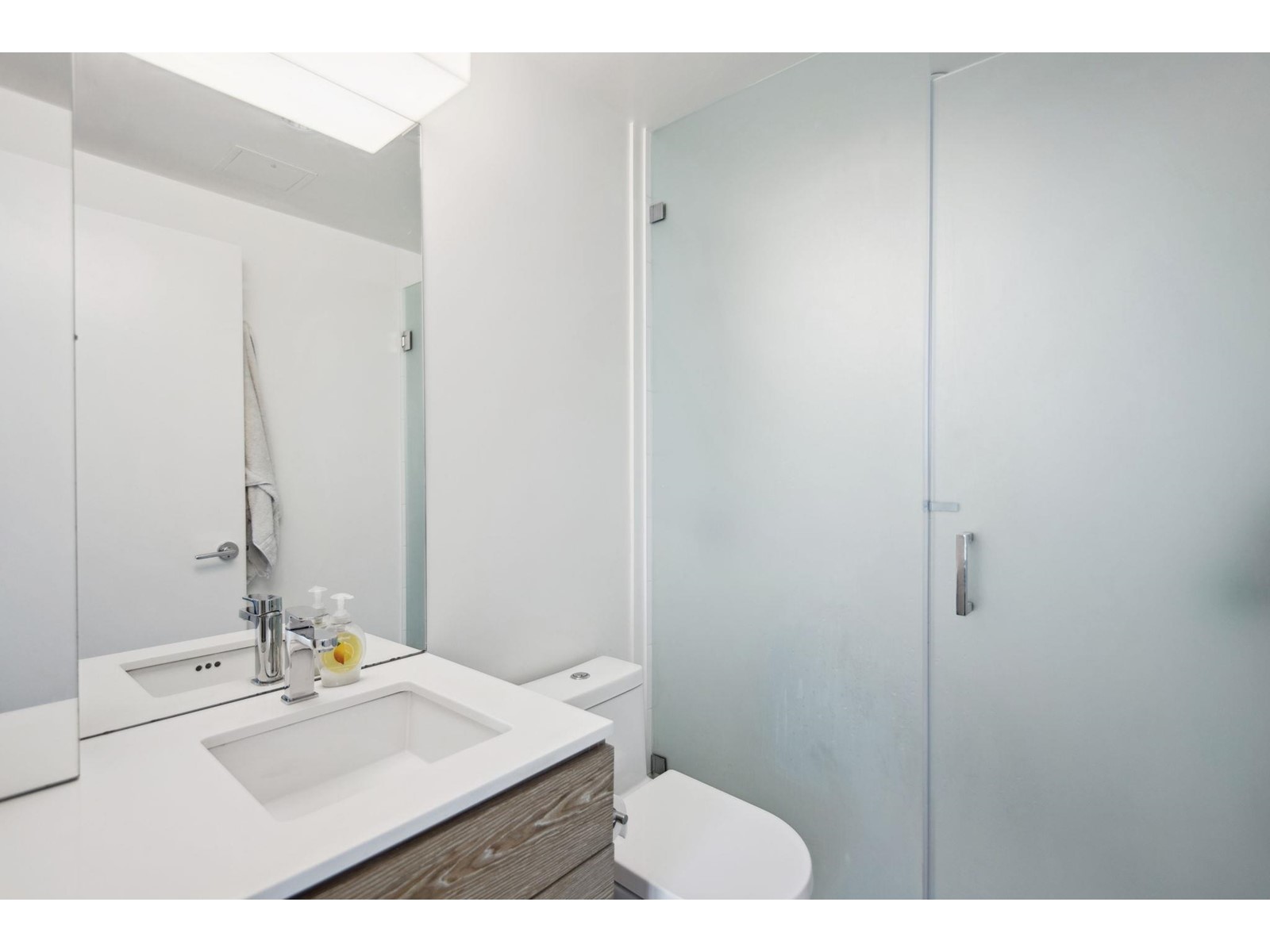 1106 13438 Central Avenue, Surrey, British Columbia  V3T 0N2 - Photo 17 - R3004847