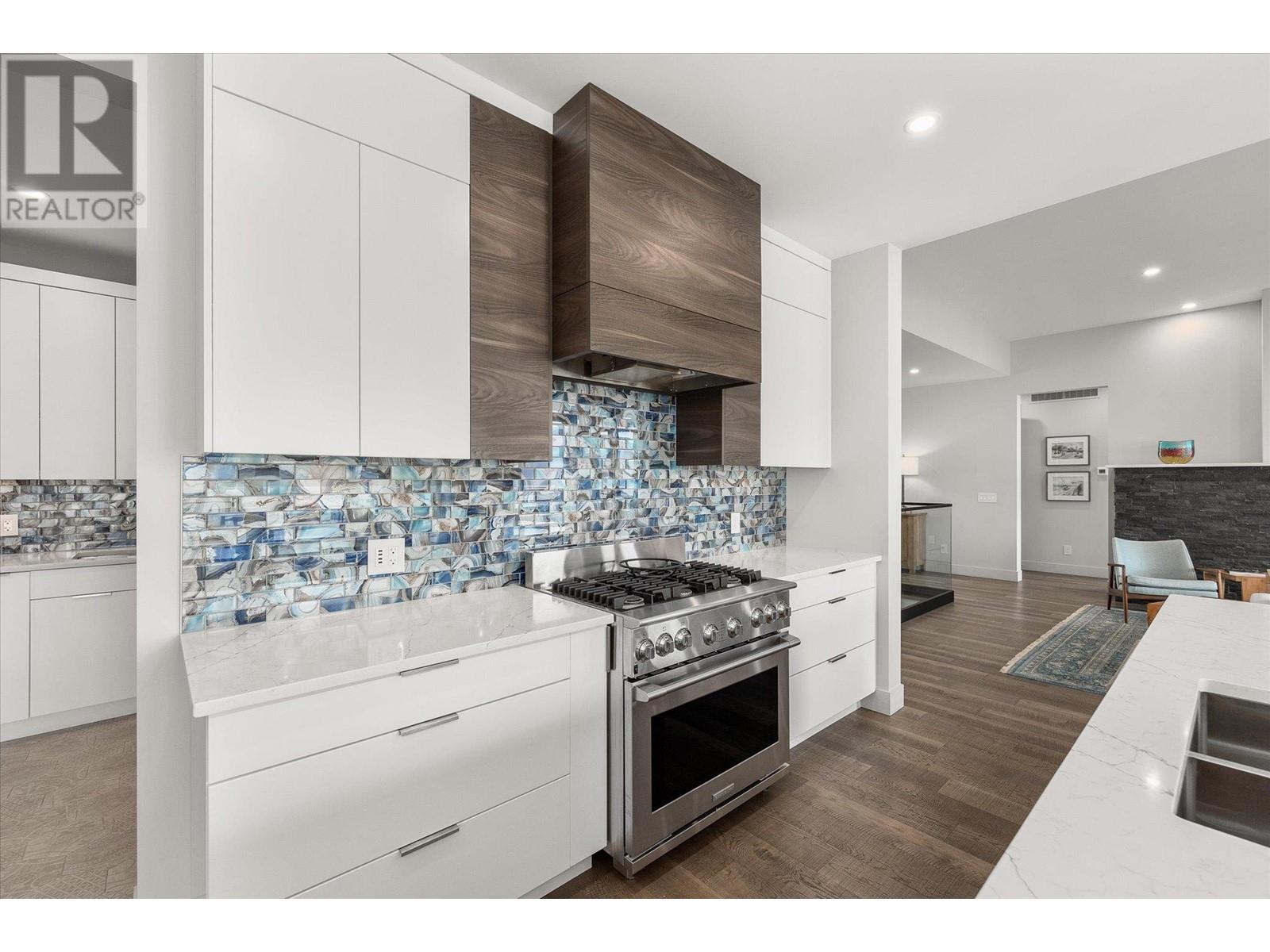 Property at 3572 Wild Rose Road image 4