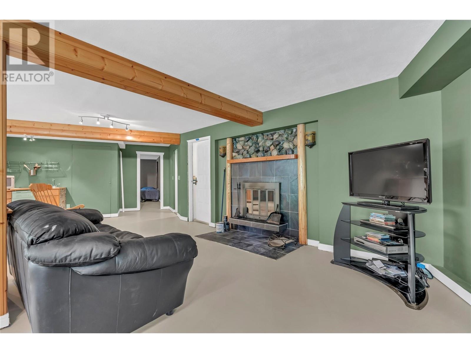 2083 Princeton Summerland Rd, Princeton, BC V0X1W0
