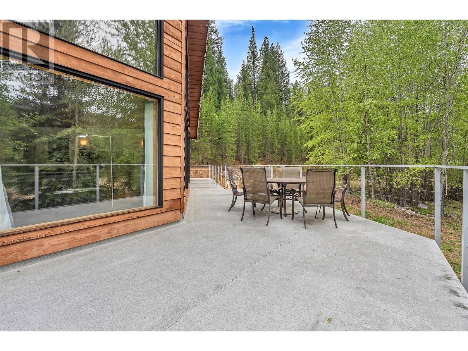 2083 Princeton Summerland Rd, Princeton, BC V0X1W0