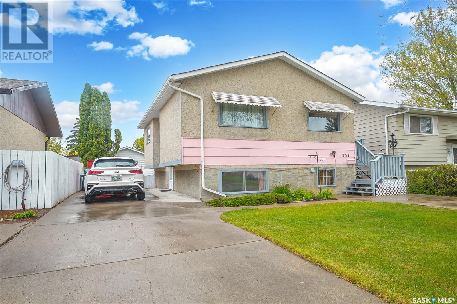 Property at 254 Mowat CRESCENT image 1