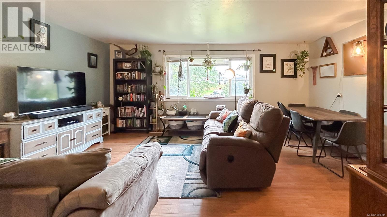 Property at 2159 French Rd S image 4