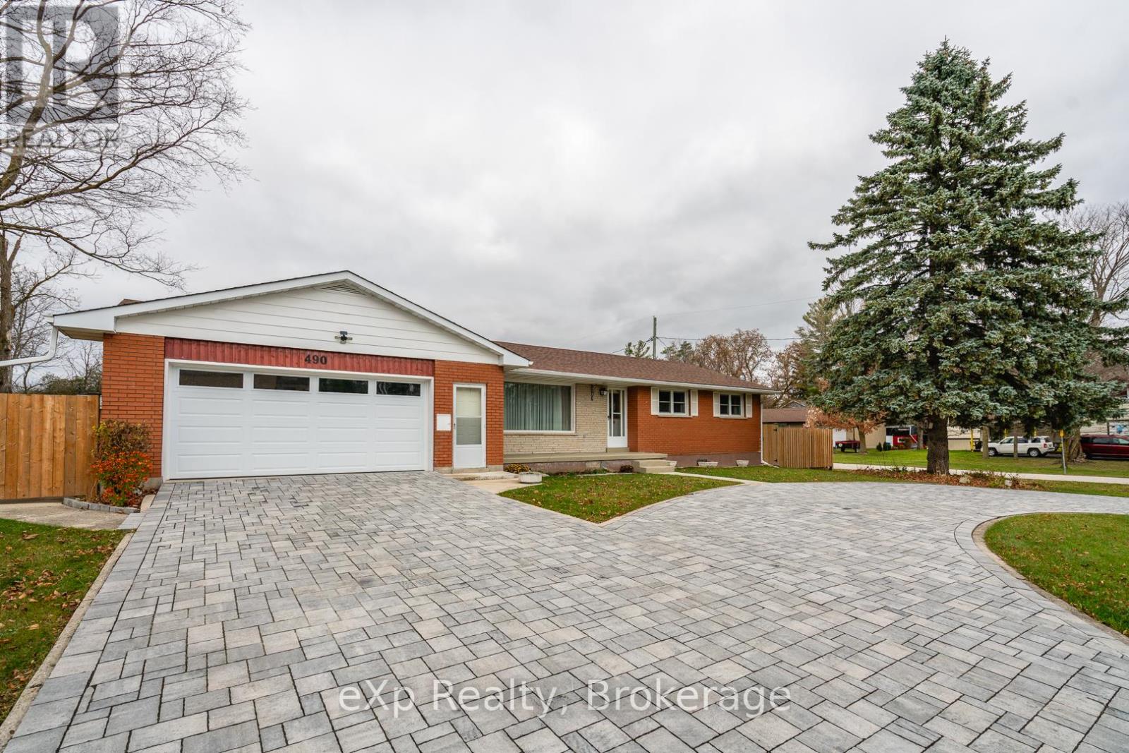 490 SADDLER STREET E, West Grey, Ontario