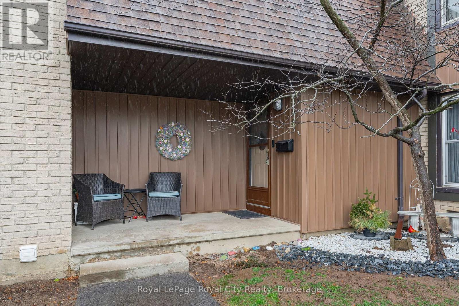 Property at 44 - 215 GLAMIS ROAD image 4