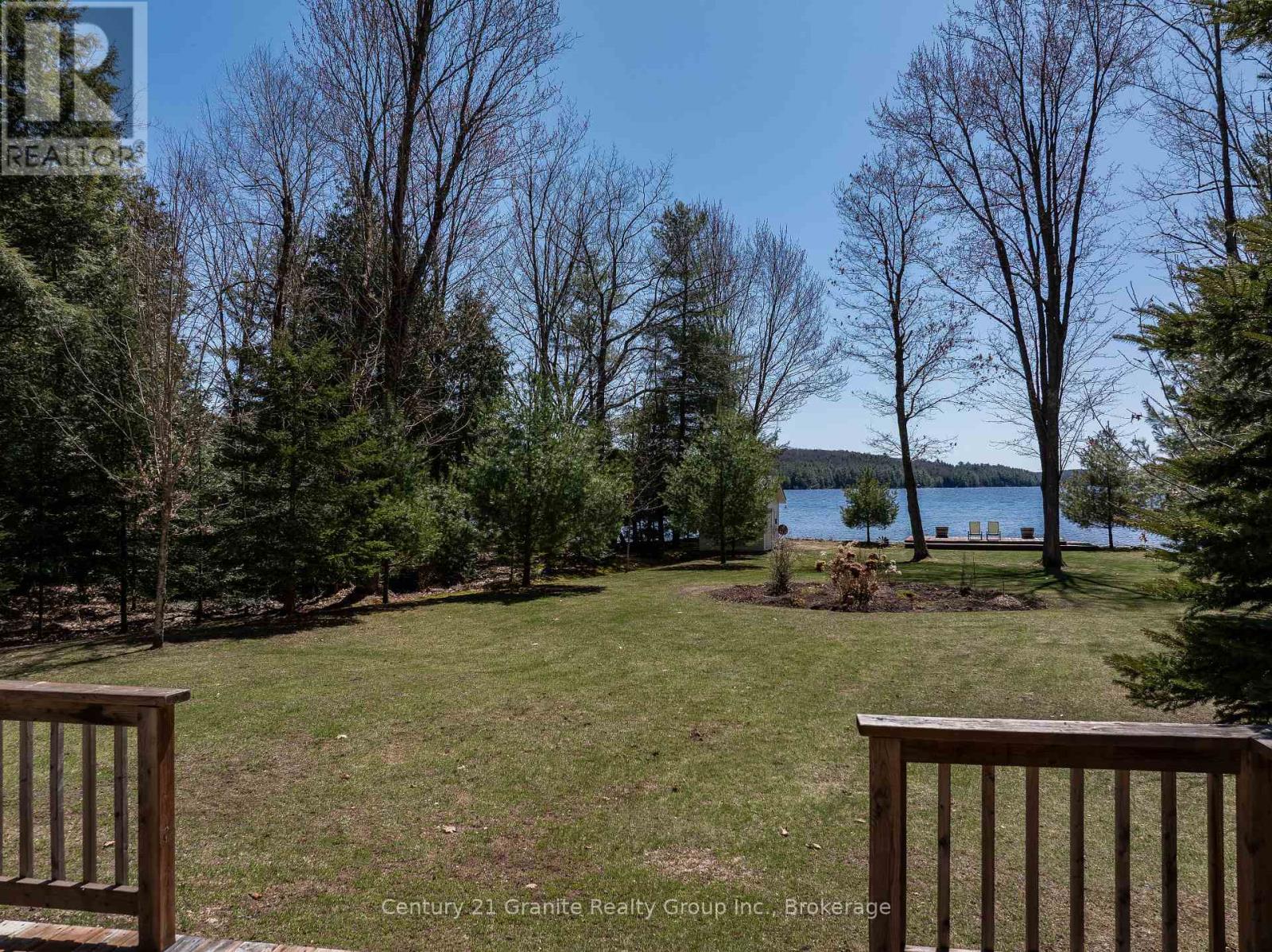 1096 Donarvon Drive, Algonquin Highlands, Ontario K0M 1S0 - Photo 27 - X12109653
