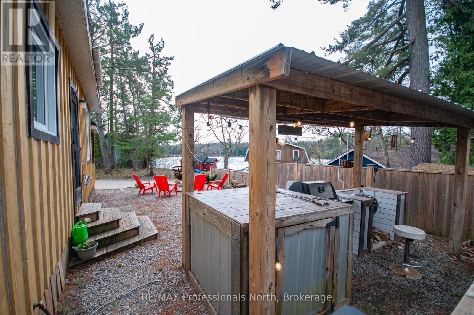2 - 1011 Portage Street, Muskoka Lakes, Ontario  P0C 1A0 - Photo 21 - X12117112