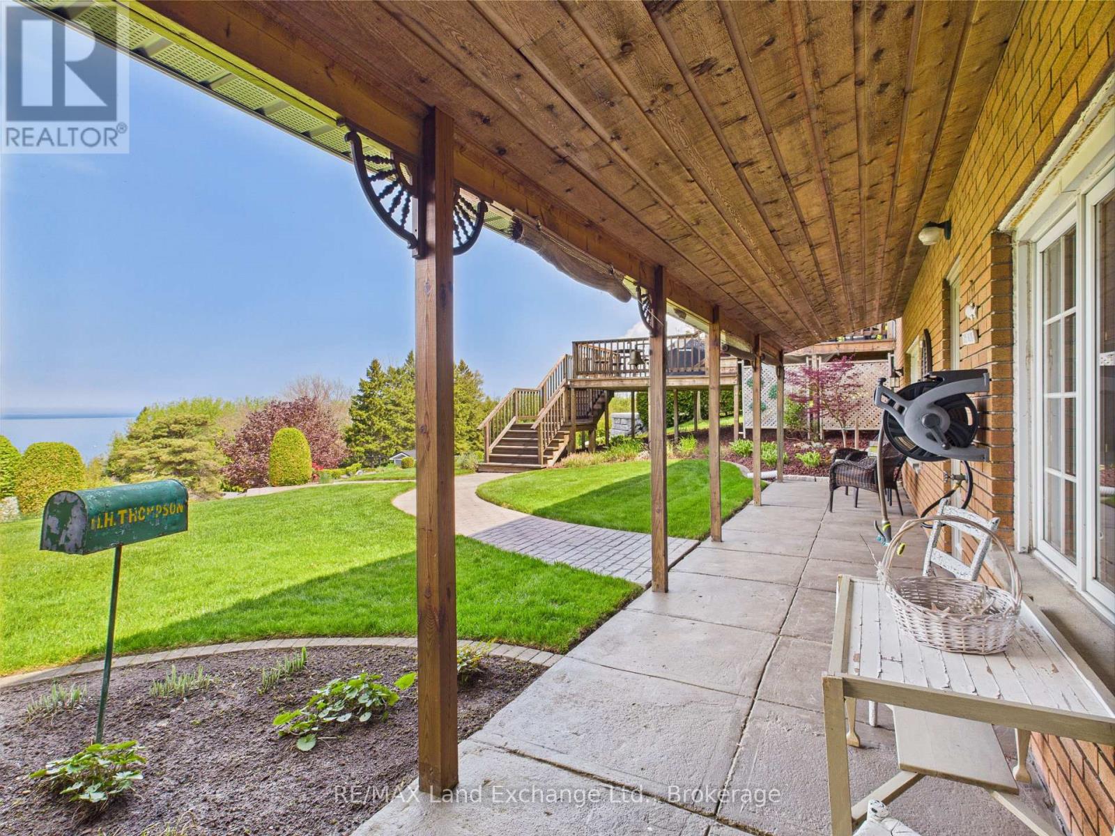 422 Penetangore Row, Kincardine, Ontario  N2Z 2J7 - Photo 46 - X12153025