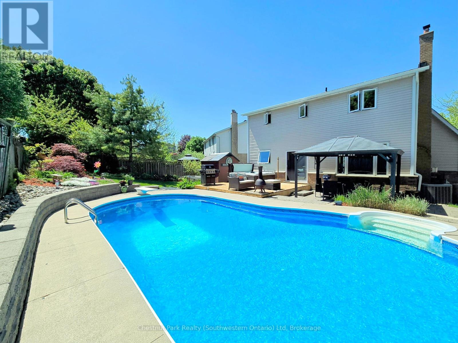 39 CELIA CRESCENT, Guelph, Ontario
